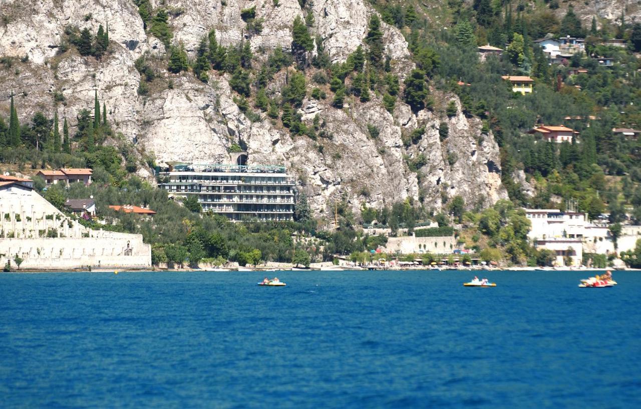 Hotel Astor Limone sul Garda Luaran gambar