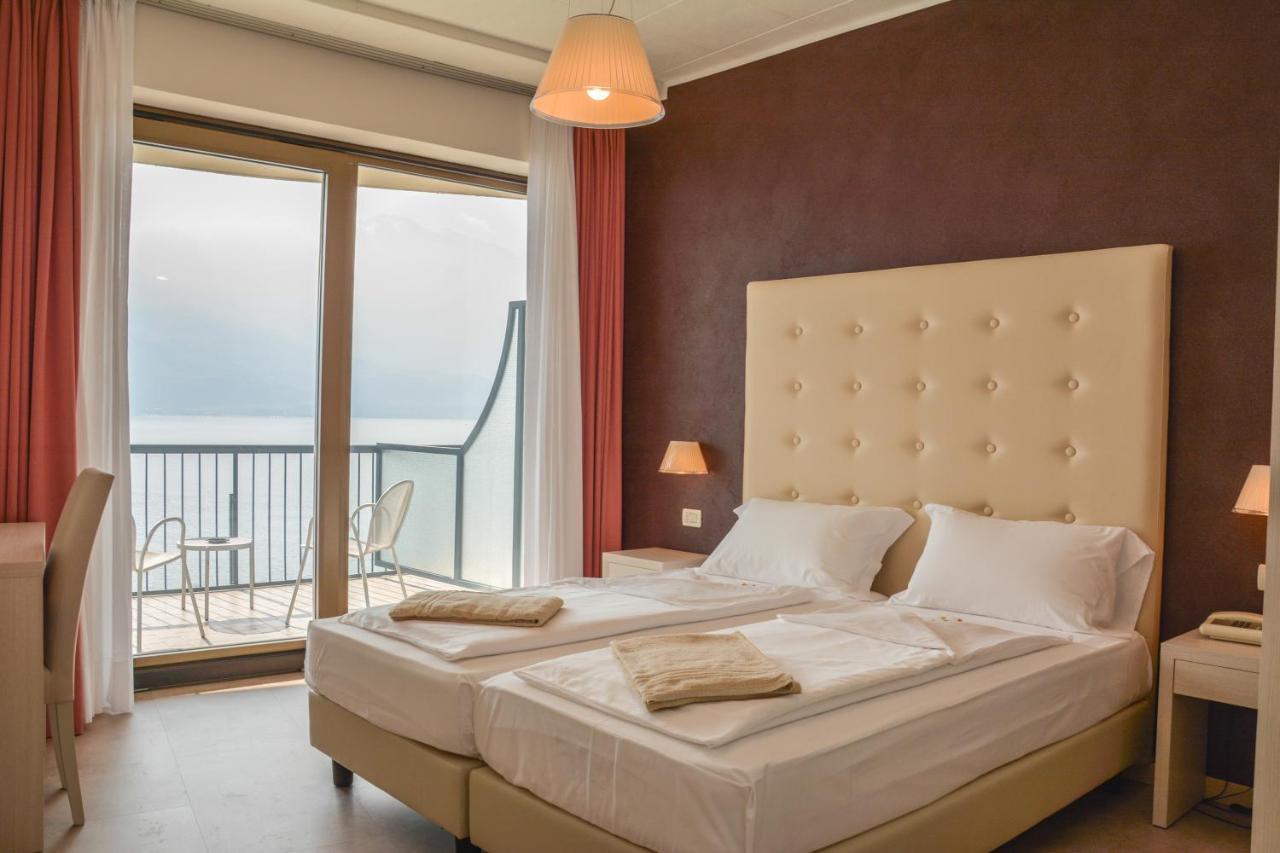 Hotel Astor Limone sul Garda Luaran gambar