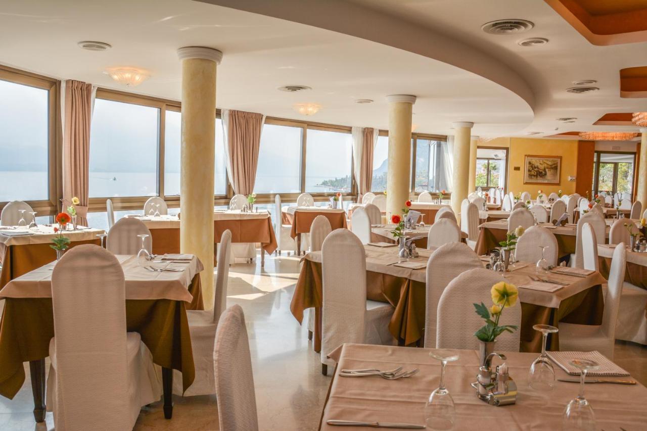 Hotel Astor Limone sul Garda Luaran gambar