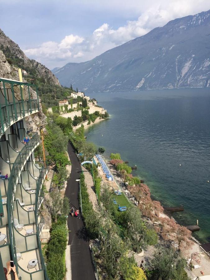 Hotel Astor Limone sul Garda Luaran gambar